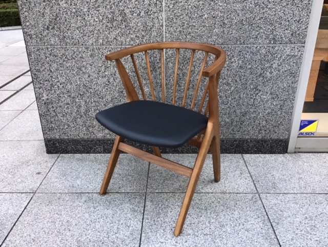 新入荷ダイニングチェアの御紹介 高級感漂う木製スピンドルバック チェア バイヤーズブログ 家具 インテリア通販のnoce