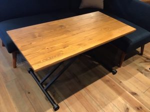 ローテーブルからダイニングテーブルまで とっても便利なリフトテーブル 下北沢店 スタッフブログ 家具 インテリア通販のnoce ローテーブルからダイニングテーブルまで とっても便利なリフトテーブル 下北沢店 スタッフブログ 家具 インテリア通販のnoce
