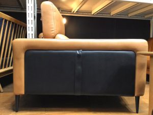 ヘッドレストを調節できる機能的なソファ 梅田店 スタッフブログ 家具 インテリア通販のnoce